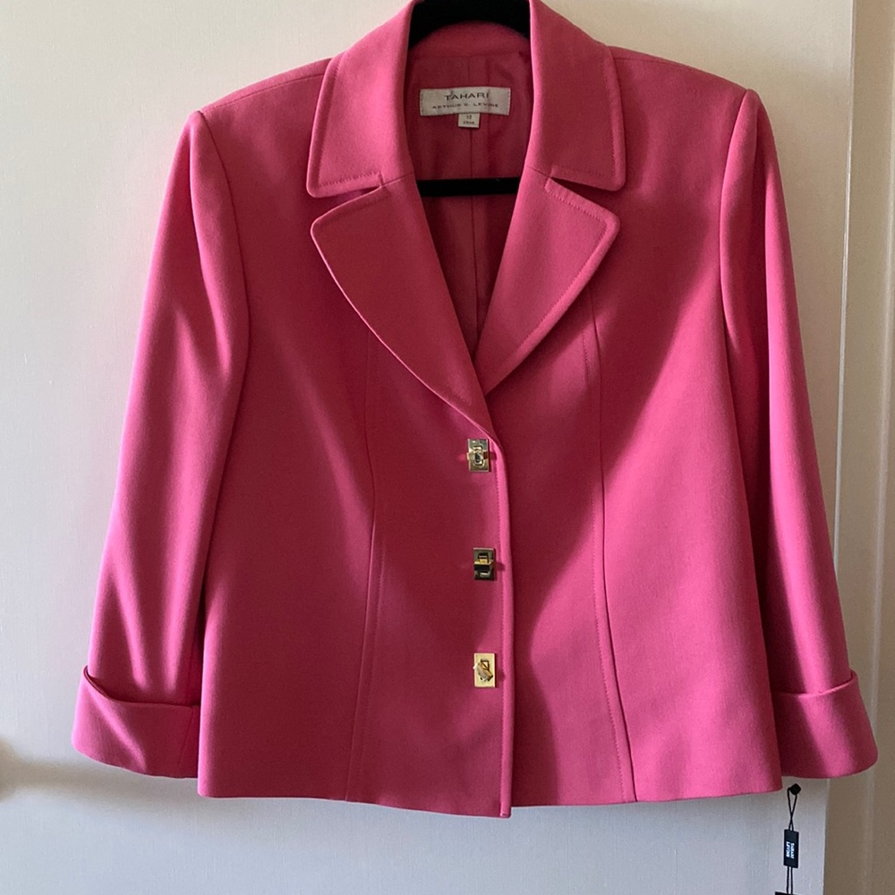 Tahari ASL Women’s Three Fourths Folded Sleeves Front Button Blazer